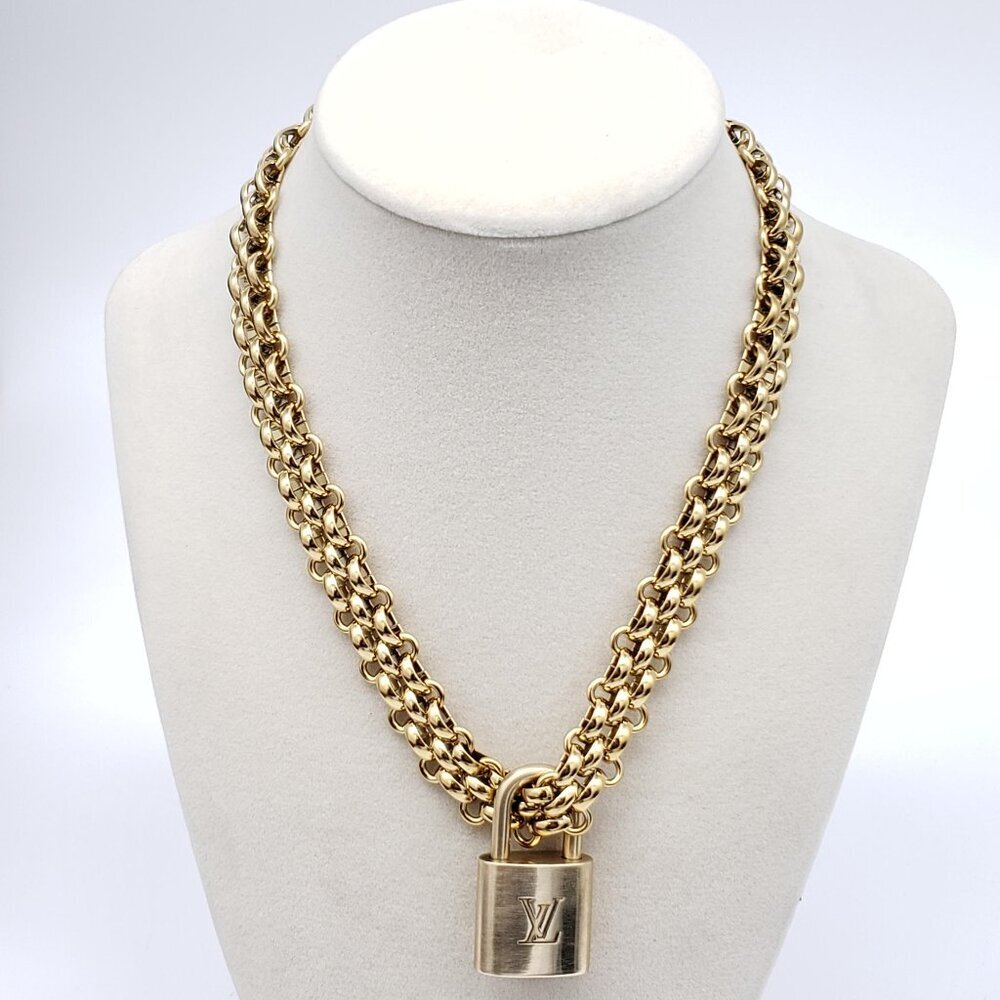 Authentic Louis Vuitton Gold Padlock w/ Unbranded Fashion Stainless Steel Chain - Picture 10 of 10